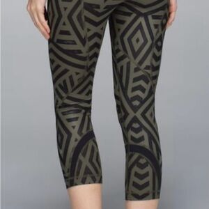 Lululemon Run Crop 2 - Black Dense Purple